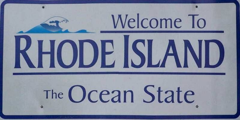 Welcoe to Rhode Island sign